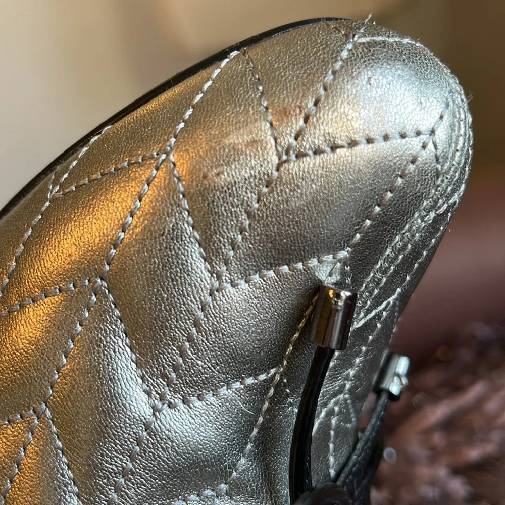 BCBG Sliver Quilted Leather Upper Boot 4” High Heels w/Black Tie Detail Size 7